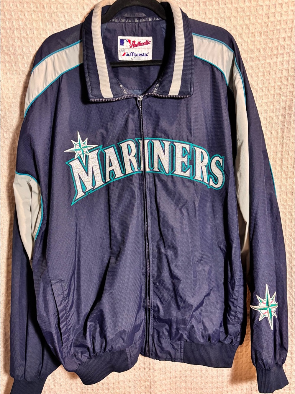 Majestic Navy & Gray Seattle Mariners Bomber Jacket Broken zipper - easy fix